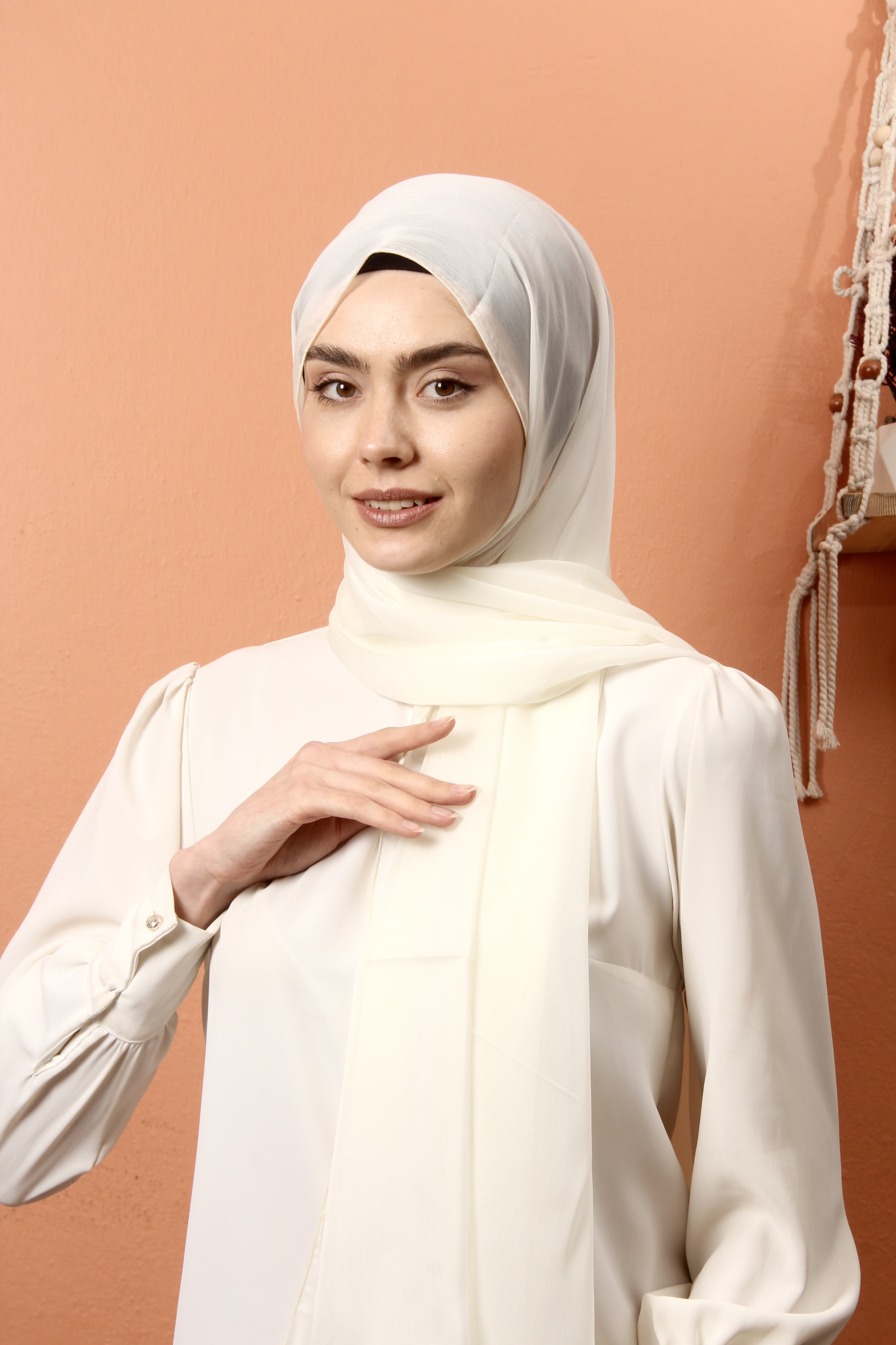 Ay Mina by Dilek Akhisarlı 7586-03 JanJan Şifon Krem Şal