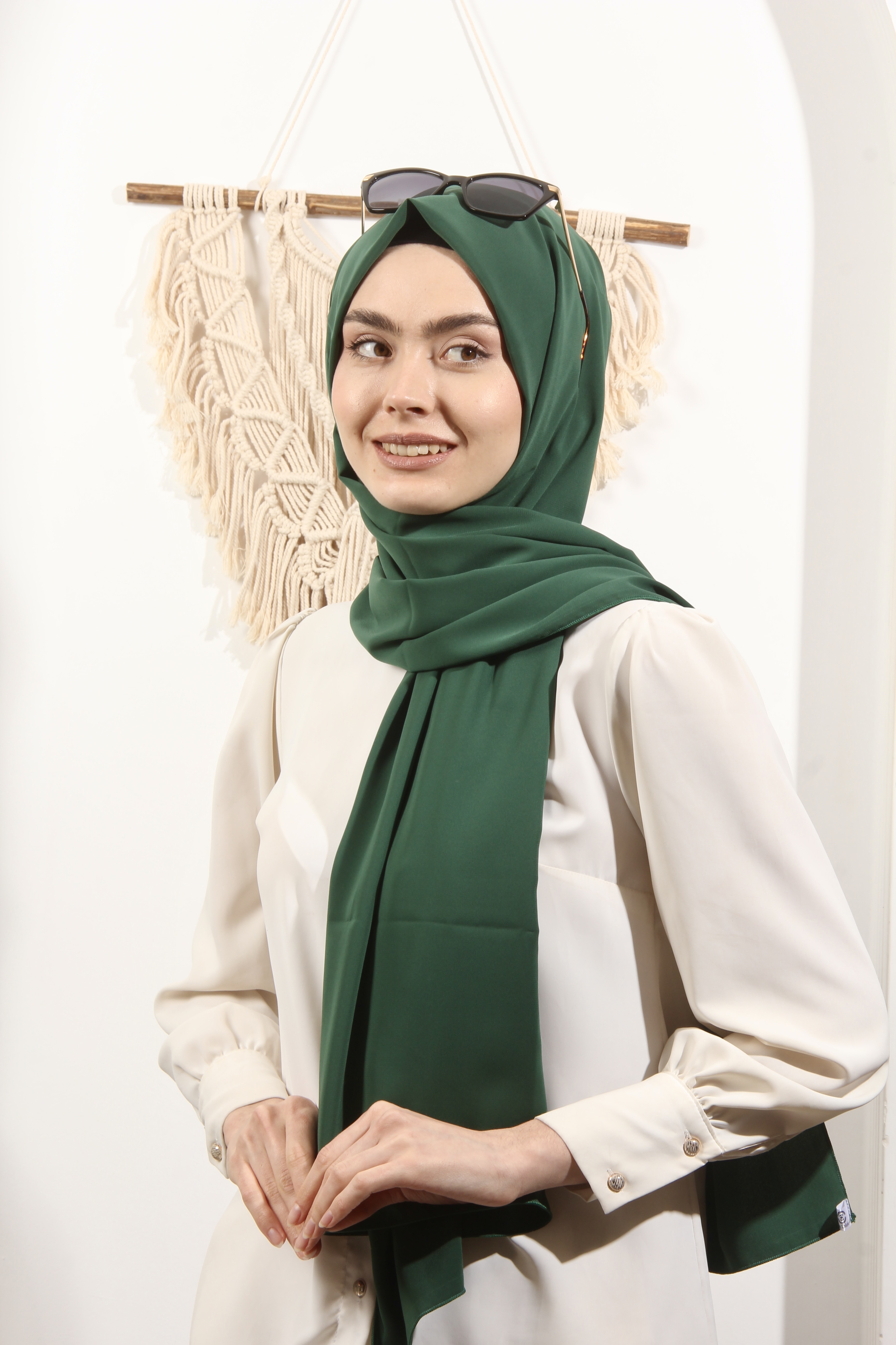 Ay Mina by Dilek Akhisarlı 7586-04  JanJan Şifon Zümrüt Yeşili Şal
