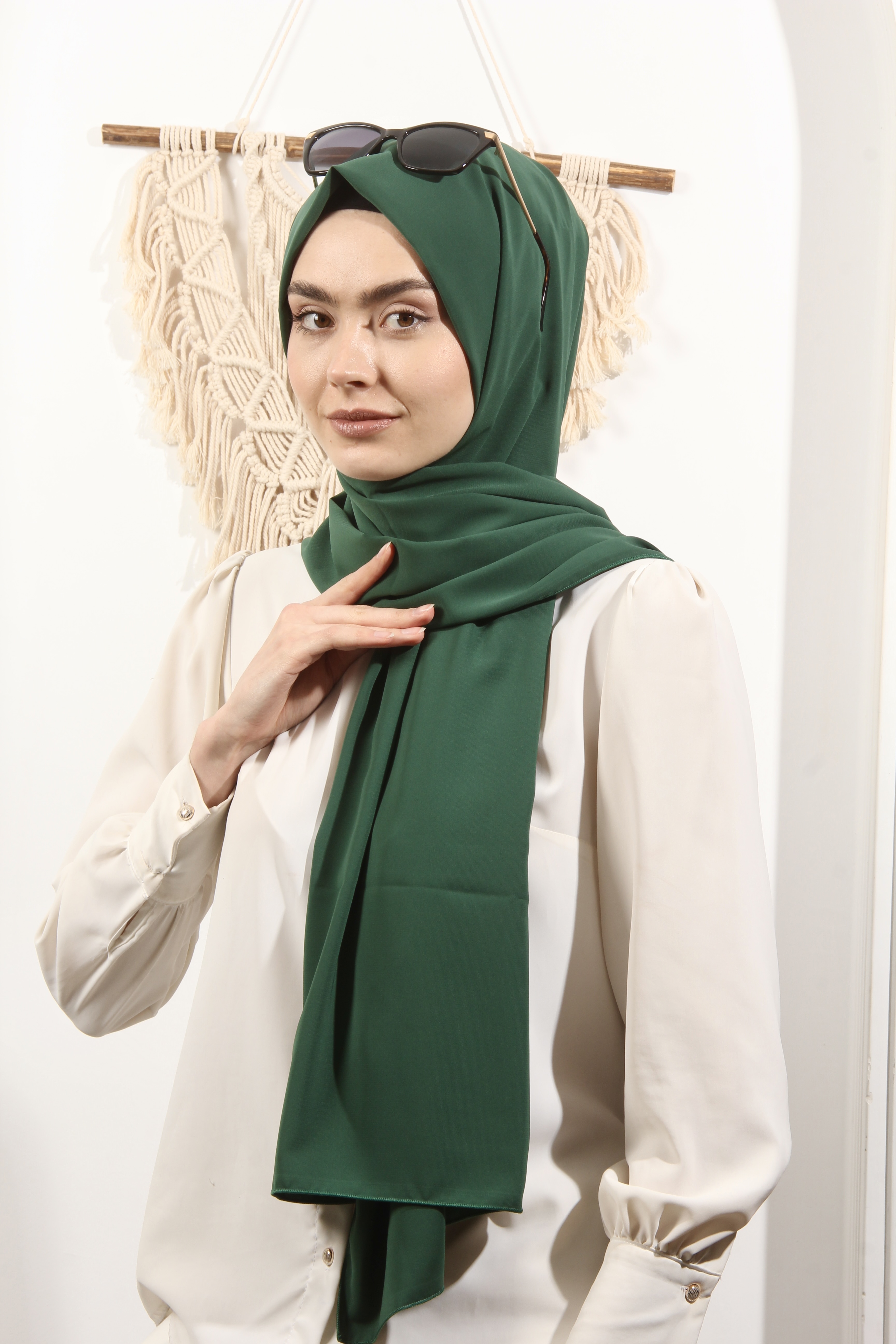 Ay Mina by Dilek Akhisarlı 7586-04  JanJan Şifon Zümrüt Yeşili Şal